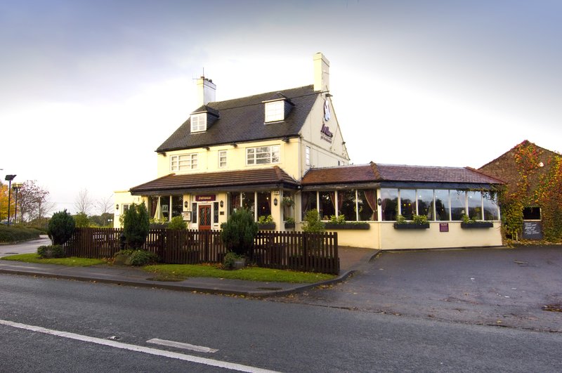 premier inn macclesfield south west