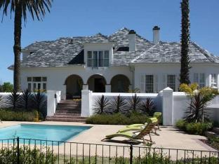 The Wild Mushroom Luxury Country House,Cape Winelands>>Cape Town,5 star