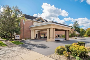 Hampton Inn East Aurora,Buffalo>>Aurora,3 star