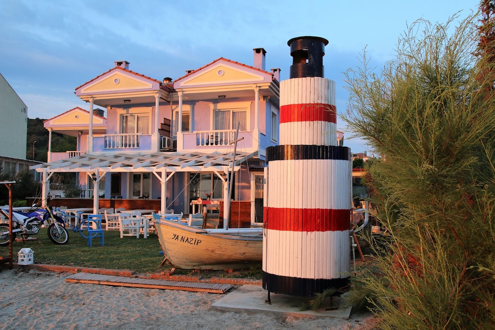 cundavilla hotel and suites