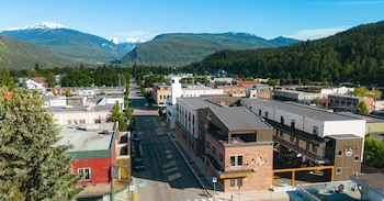 Basecamp Suites Revelstoke,,2.5 star
