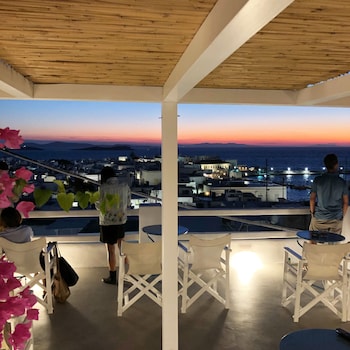 hotel lefteris