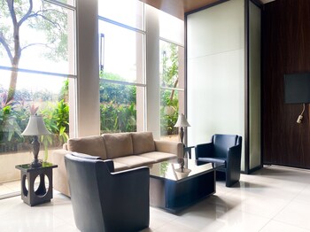 best deal and comfortable 2br oasis cikarang apartment