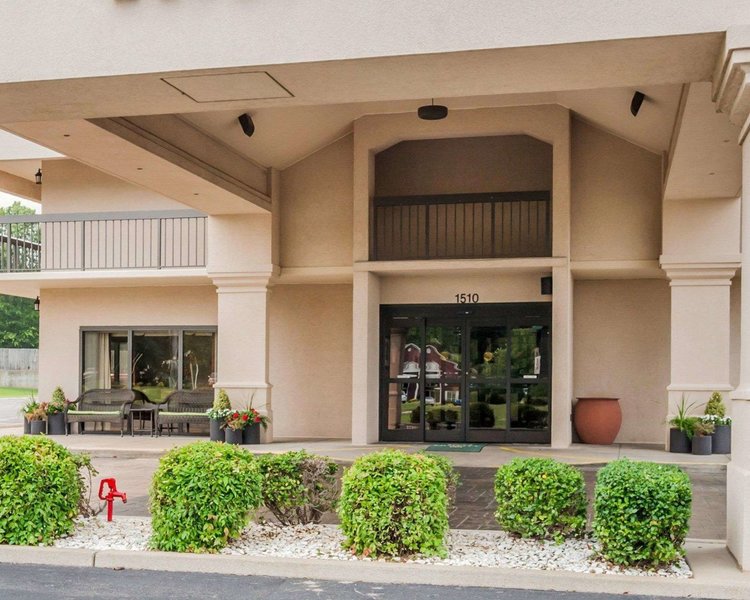 Quality Inn,Buchanan>>Benton County,2.5 star