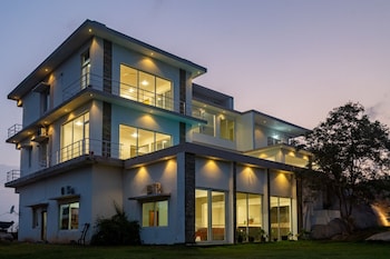 Bliss Farm Stay- Hilltop,,3 star