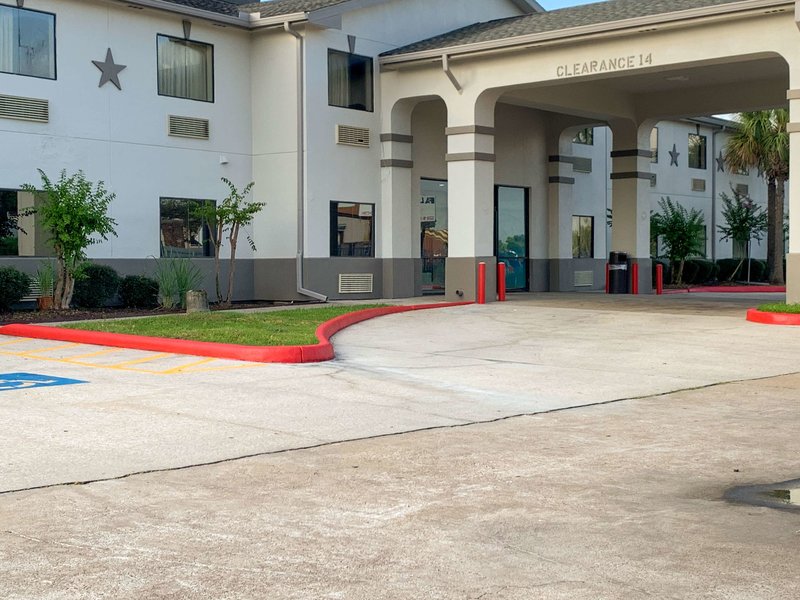 Motel 6 Houston, Tx - 249 - Willowbrook,Near Sam Houston Race Park,2 star