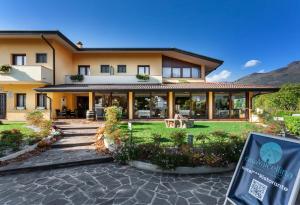 Casa Valcellina,,3 star