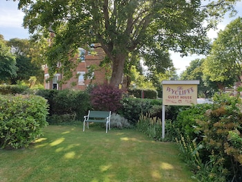 the wycliffe guest house