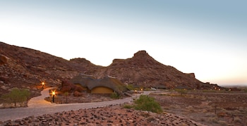 Twyfelfontein Country Lodge,Khorixas>>Damaraland,3 star