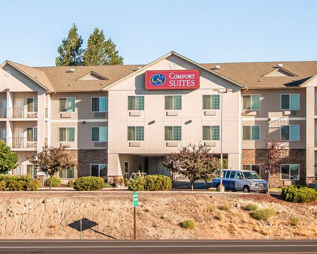 Comfort Suites Redmond Airport,Deschutes County>>Bend,2.5 star
