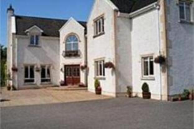 Dungimmon House,Ballyhugh,4 star
