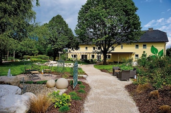 Hotel Sonnenhof,Salzkammergut>>Attersee,4 star