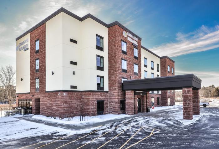 Cobblestone Hotel & Suites - Rhinelander,,2 star