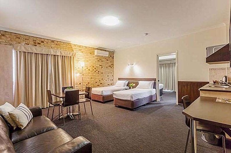 Highlander Motor Inn & Apartments,Darling Downs>>Dalby,4 star