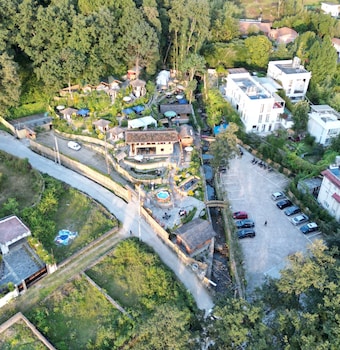 Dekkaido Onsen,,2.5 star