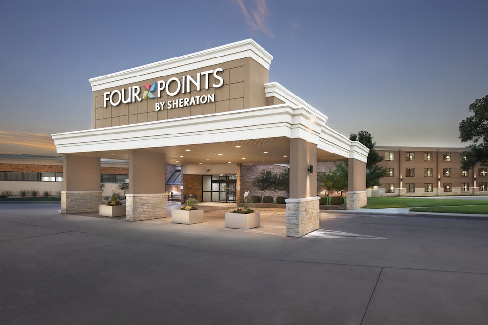 doubletree by hilton manhattan ks