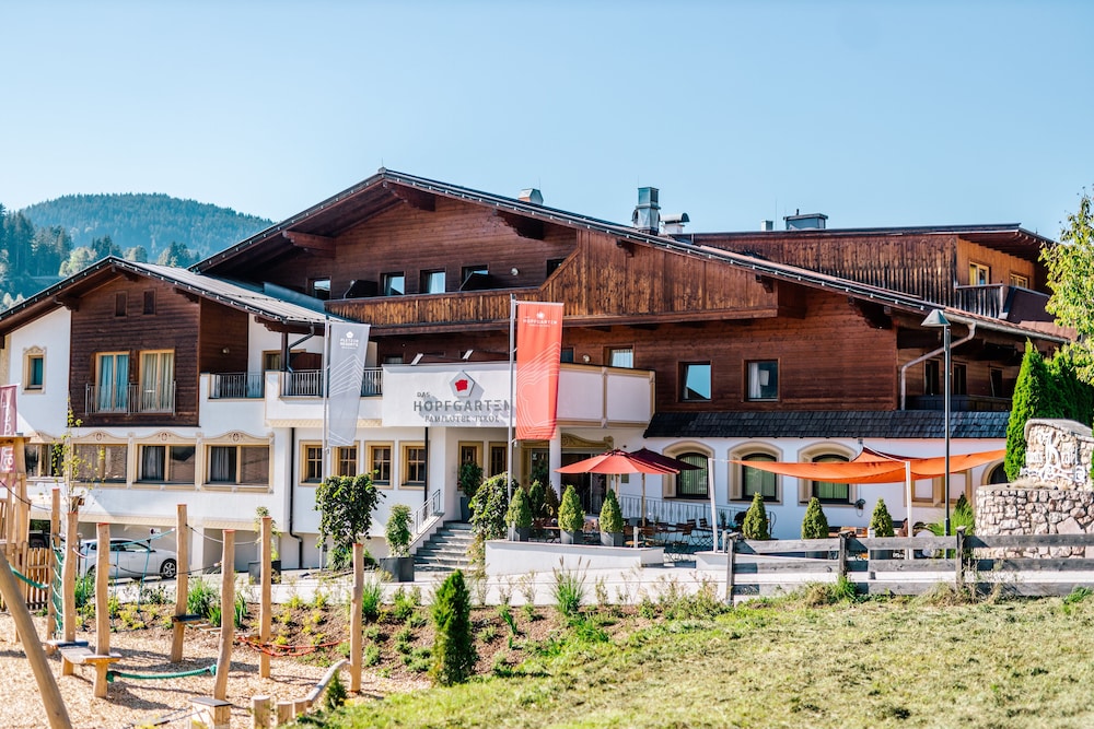 das hopfgarten familotel tirol