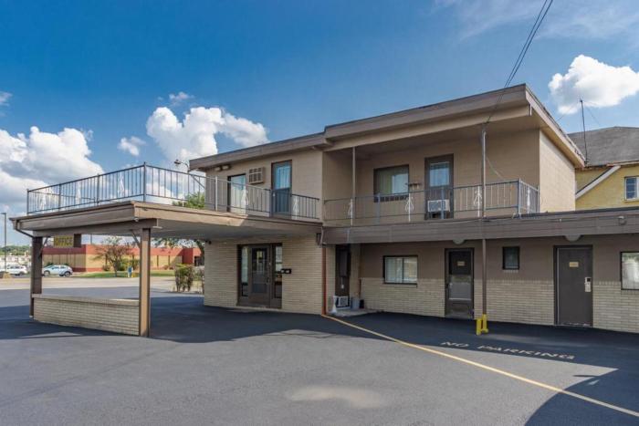 dubois manor motel by oyo