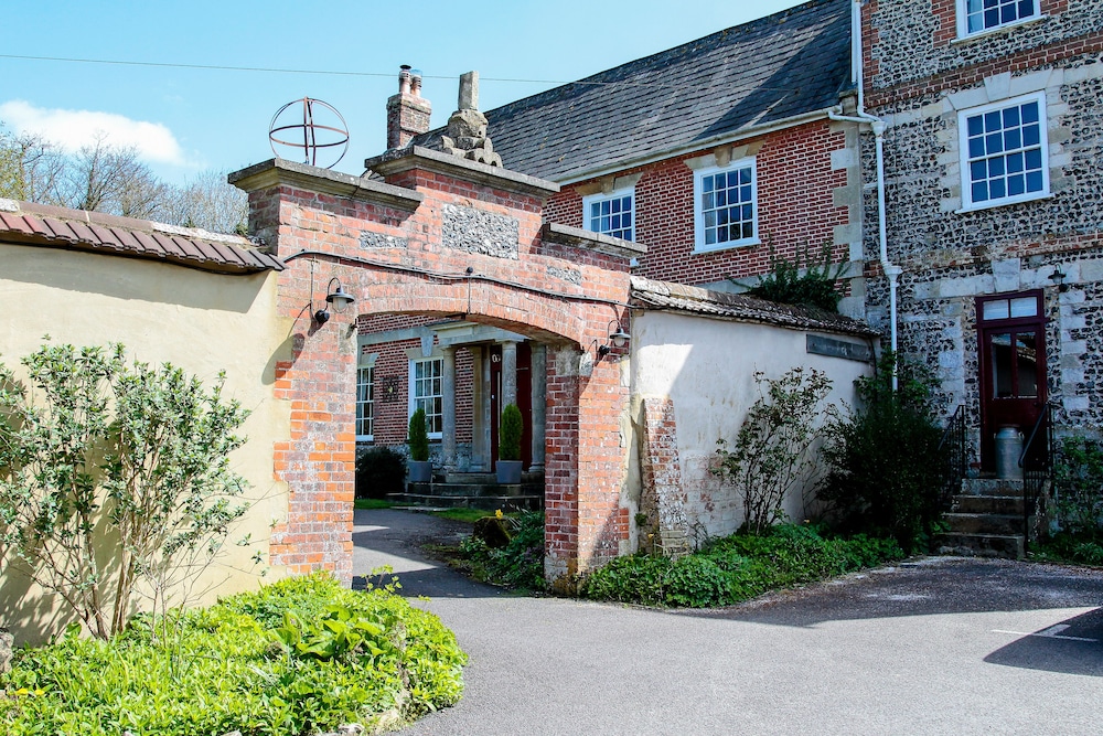 Rollestone Manor,Pewsey>>Hampshire,4 star