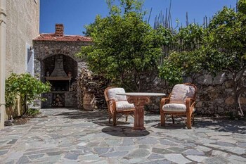 Petrinos Milos,Akoumia>>Agios Vasileios,3 star