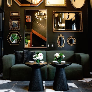 El Verde Inn,,5 star