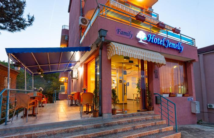 Family Hotel Jemelly,Nesebar>>Burgas,3 star