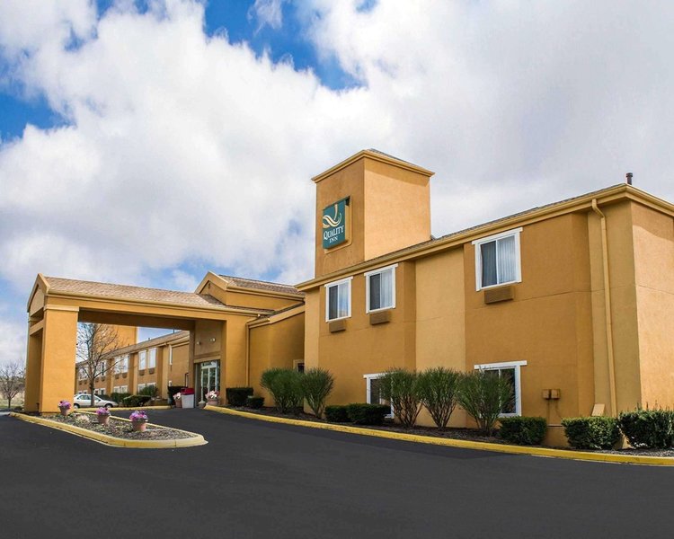 quality inn brunswick cleveland south