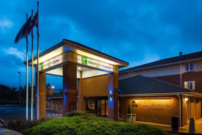 holiday inn express gloucester south by ihg