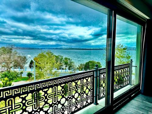 Ezkar Bathonea Art Istanbul,,4 star