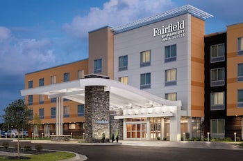fairfield inn and suites kansas city at the legends