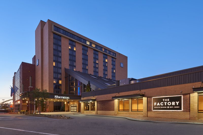 sheraton pittsburgh hotel at station square
