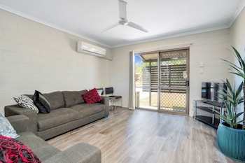 Gold Rush Apartments,,0 star