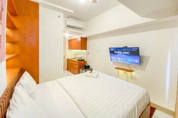 good and homey studio at tokyo riverside pik 2 apartment