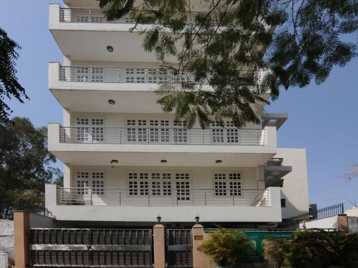 Mehra Residency At The Airport,Dwarka>>Delhi,2.5 star
