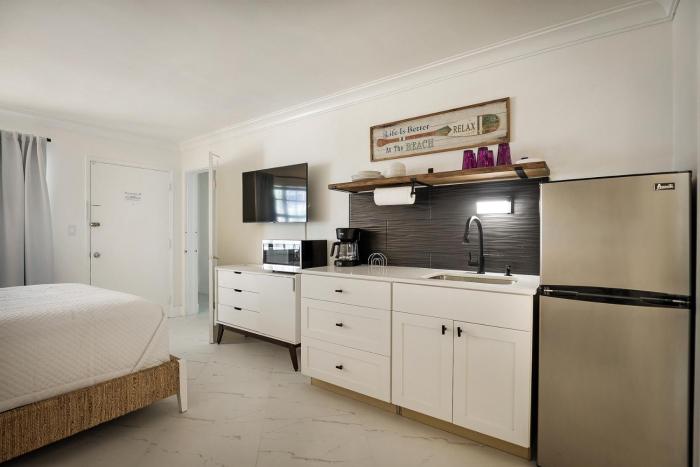 La Mer Suites,,2 star