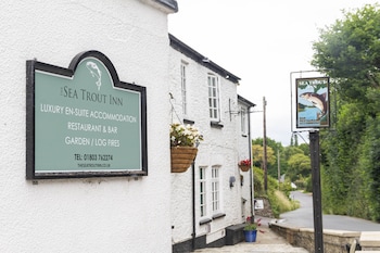 The Sea Trout Inn,Buckfastleigh>>Ashburton,3 star