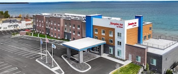 hampton inn st ignace lakefront mackinac