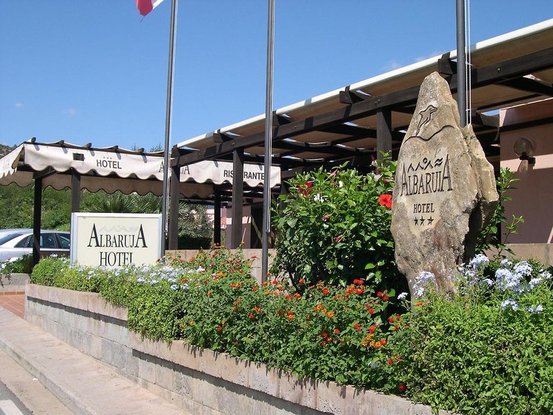 albaruja hotel