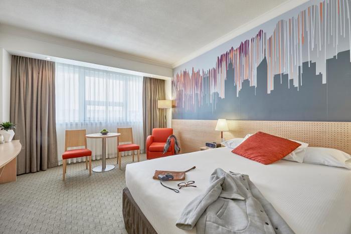 mercure perth