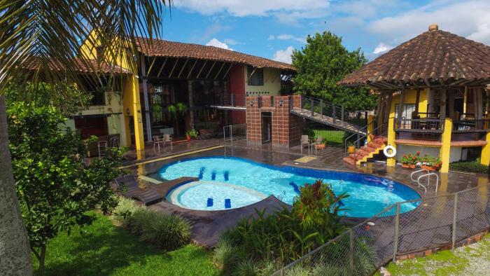 Finca Hotel La Quinta Porra,Calarca>>Armenia,3 star