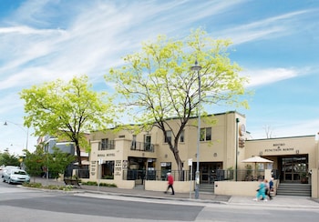 Royal Hotel Springwood,Blue Mountains City Council>>Blue Mountains,2.5 star