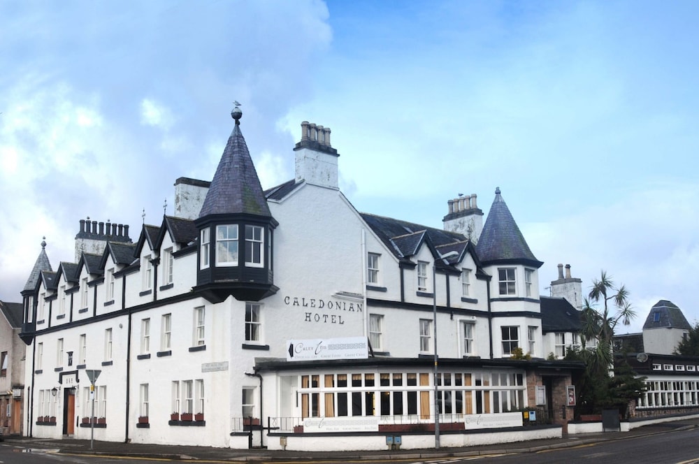 Caledonian Hotel,,3 star
