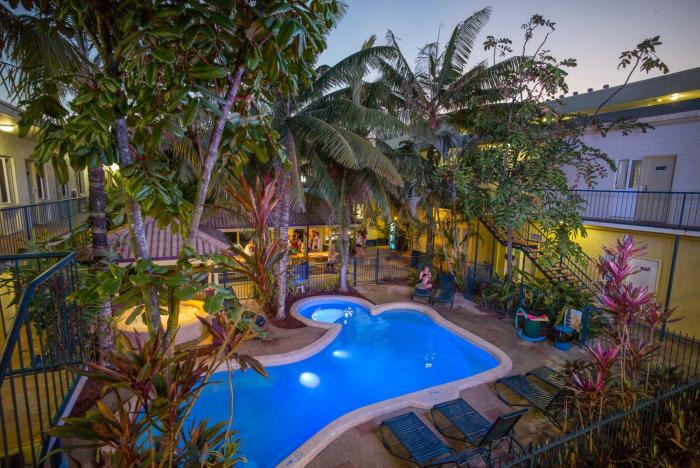 yha cairns central