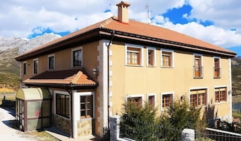 Hotel Pico Espiguete,,2 star