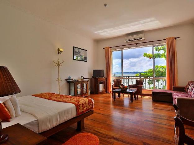 Centauria Lake Resort,Hambantota>>Embilipitiya,4 star