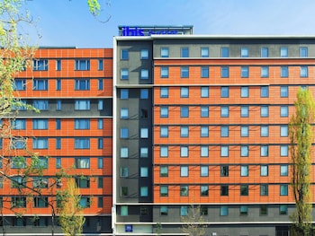 ibis budget paris porte de la chapelle arena
