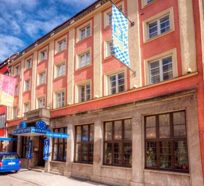 euro youth hotel