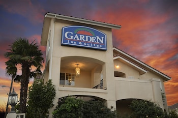 Garden Inn And Suites,Fresno County>>Fresno,2.5 star