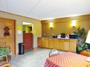 Attican Motel