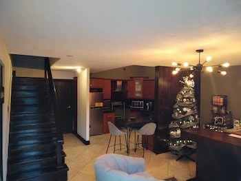 laurora inn hostel
